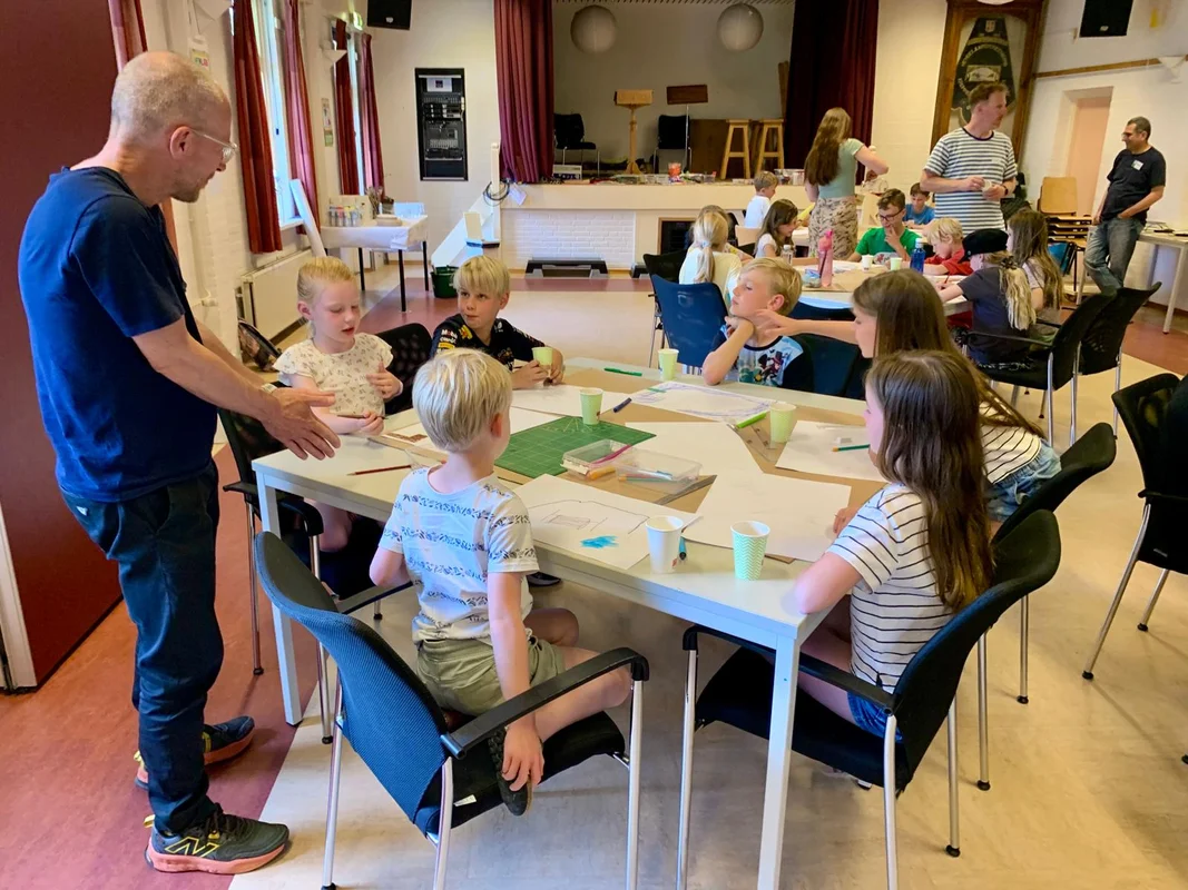 Kinderen ontwerpen hun droom-eiland tijdens Dag van de Architectuur
